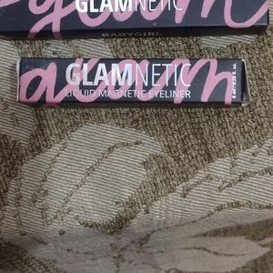 Glamnetic lashes and liner